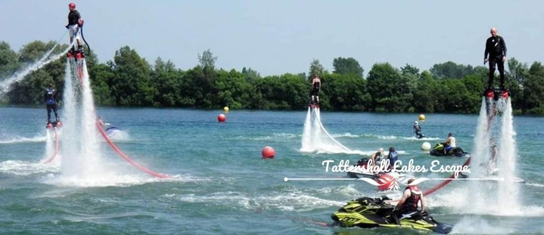 Meridian Tattershall Lakes Escape - Lakeside Lodge Caravan With A Fishing Peg Luxury Hot Tub Екстериор снимка